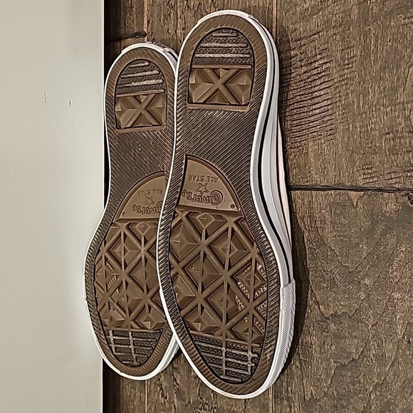 Converse Chuck Taylor Women's Sneakers sz 8 - Picture 5 of 6